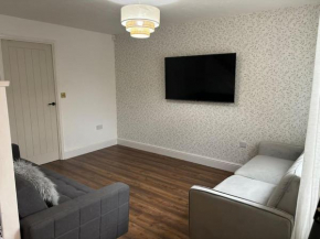 Stunning Central Home With Free Secure Parking